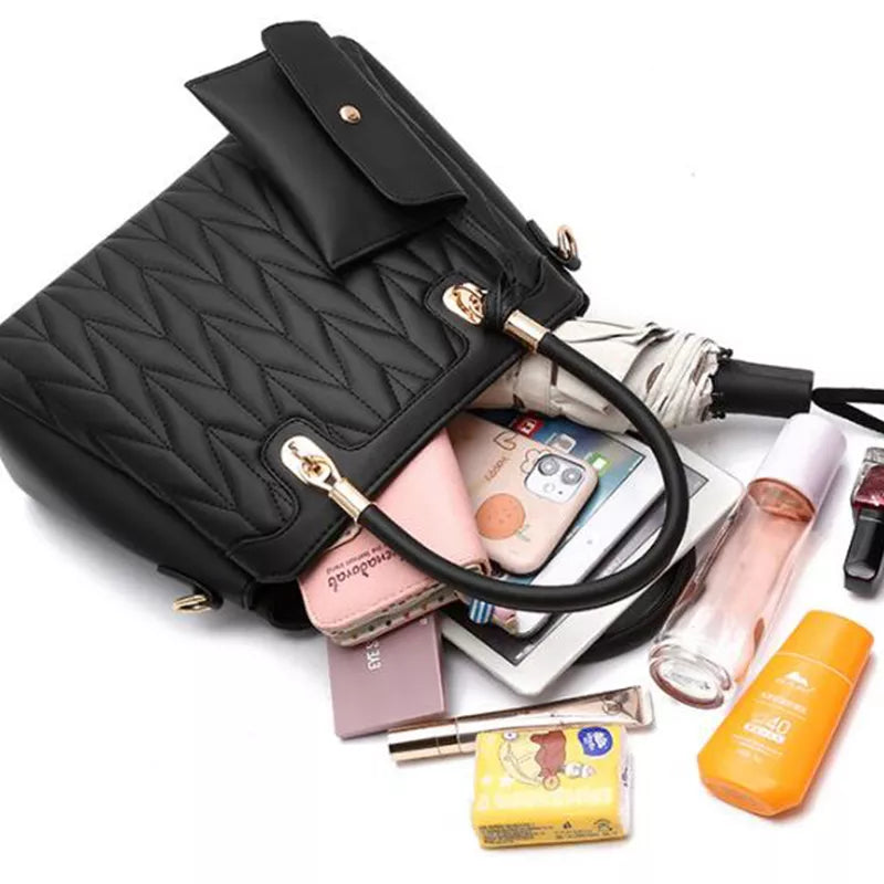 Bolsa Feminina Matelassê Emilia