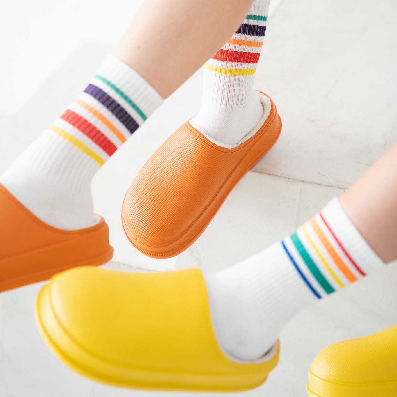 Chinelo Nuvem Peluciado + BRINDE EXCLUSIVO - Lançamento Inverno 2025