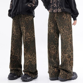 Calça Jeans Oversized Leopard Print