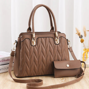 Bolsa Feminina Matelassê Emilia